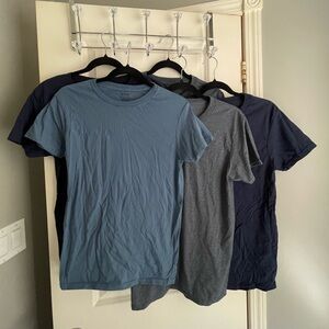 Gildan Men's Short Sleeve Tees in Light Blue, Gray & Navy